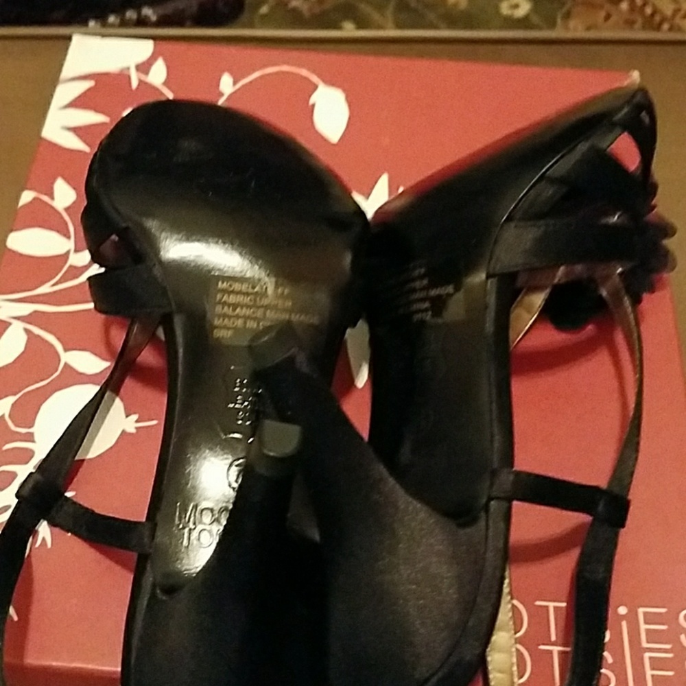 Never worn - Picture 4 of 6